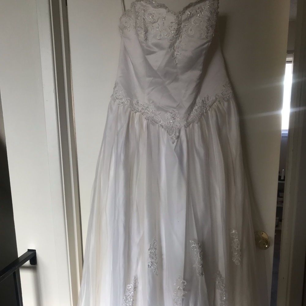 Ivory Wedding Dress